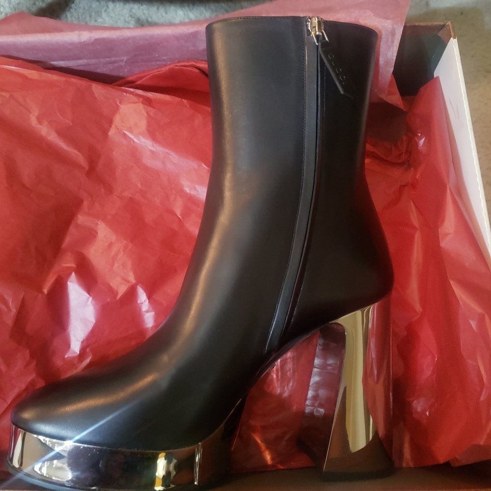 Gucci Malaga Kid - Leather Chrome Platform Ankle Boots - Picture 4 of 11